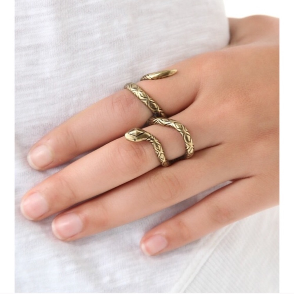 House of Harlow Double Finger Snake Ring